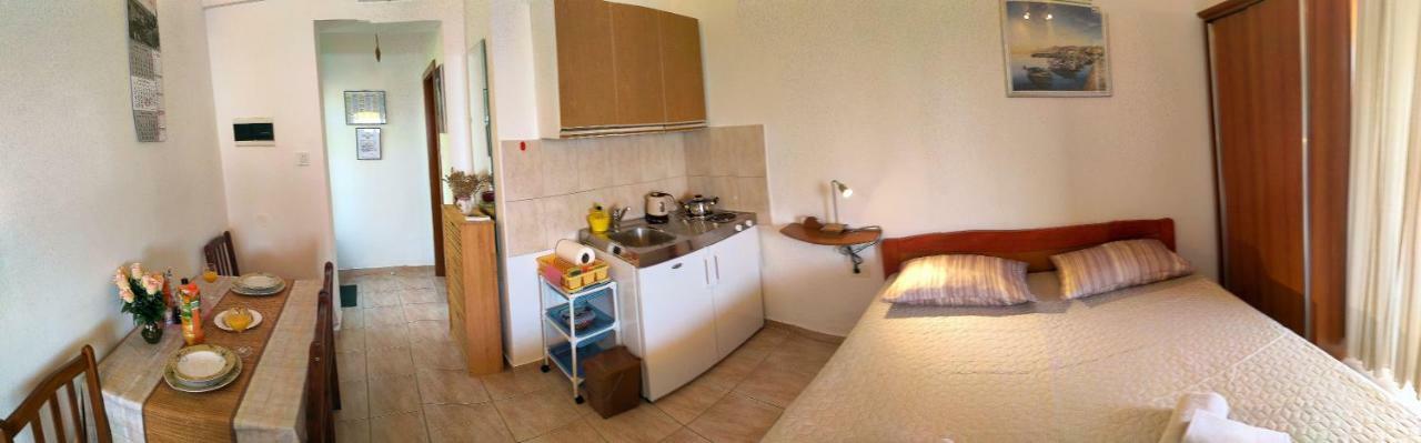 Studio Apartman Stara Baška Extérieur photo